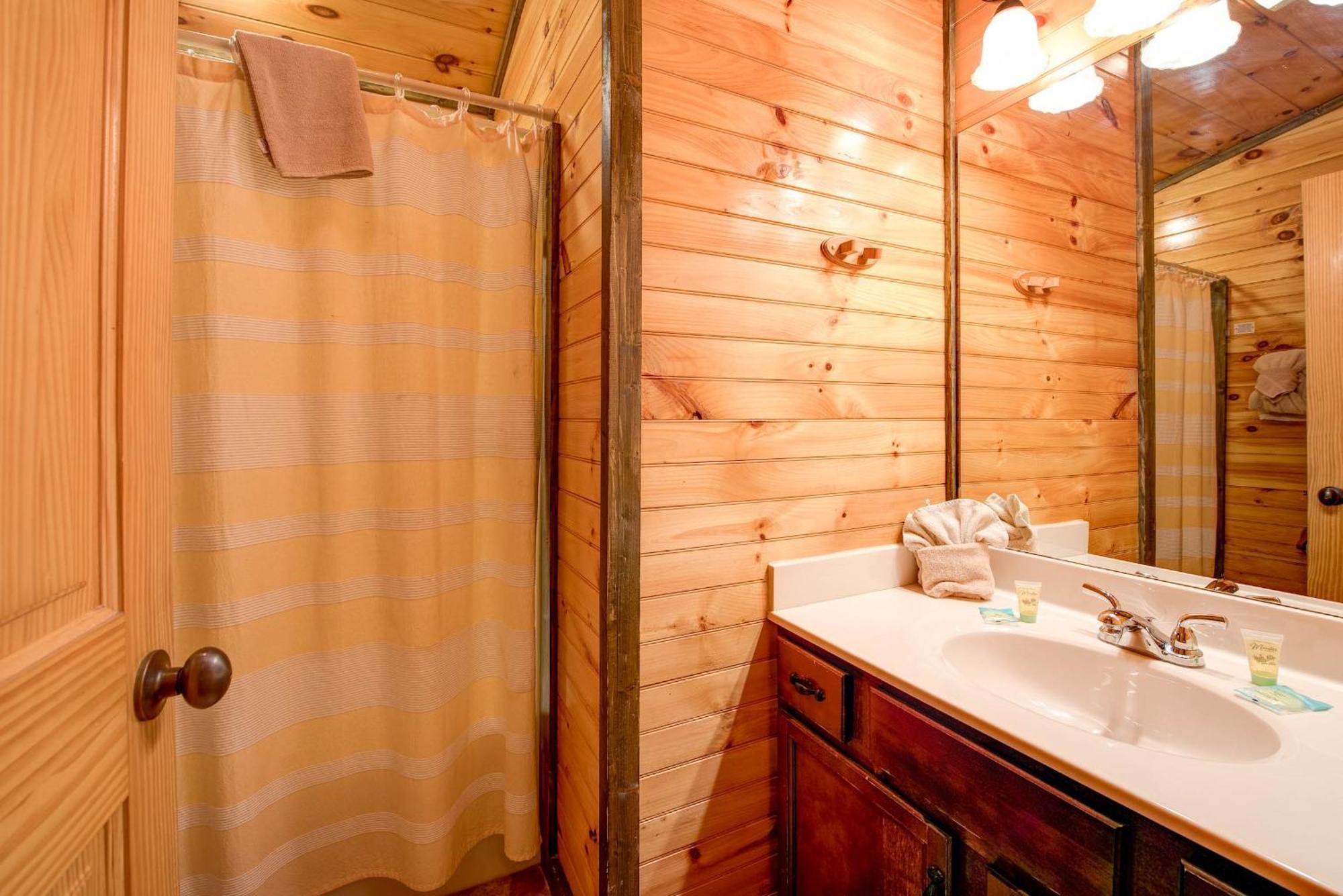 Standing Bear Lodge 개틀린버그 외부 사진