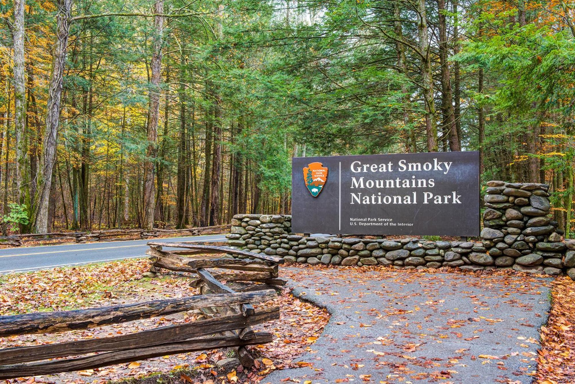 Standing Bear Lodge 개틀린버그 외부 사진